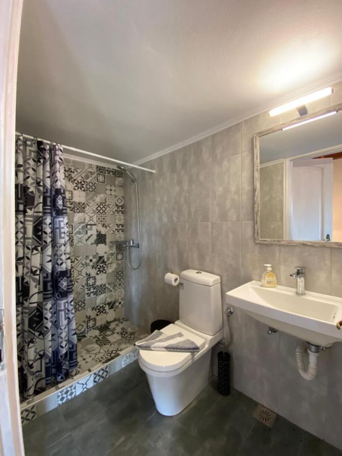 Roxani Studios-Apartments Petra  Bagian luar foto