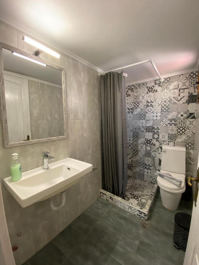 Roxani Studios-Apartments Petra  Bagian luar foto