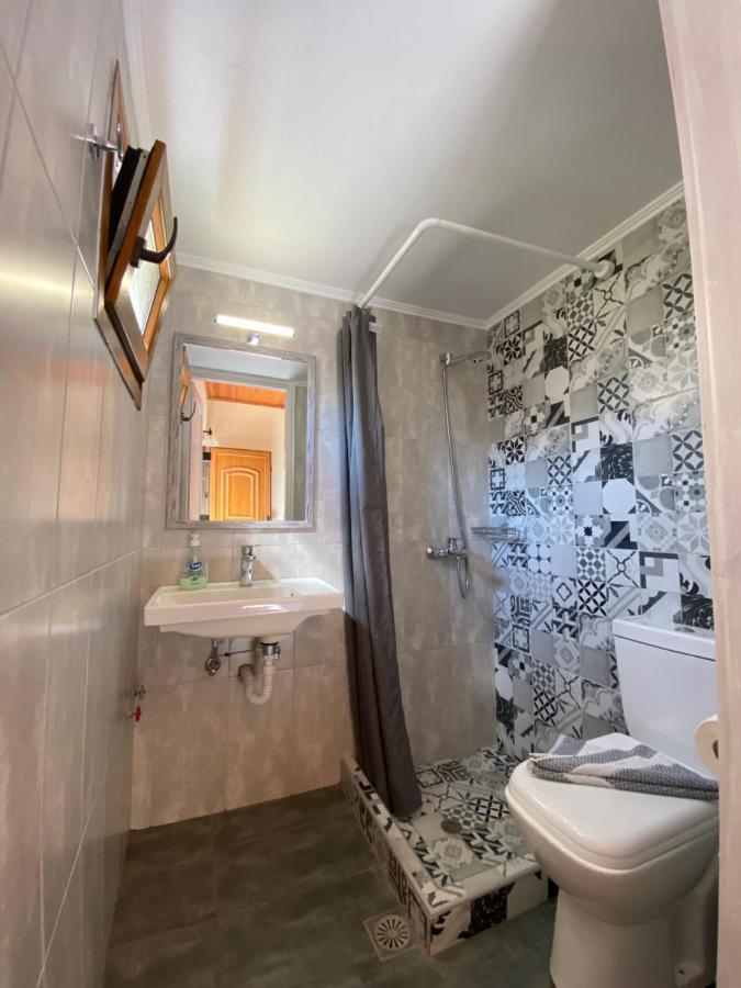 Roxani Studios-Apartments Petra  Bagian luar foto