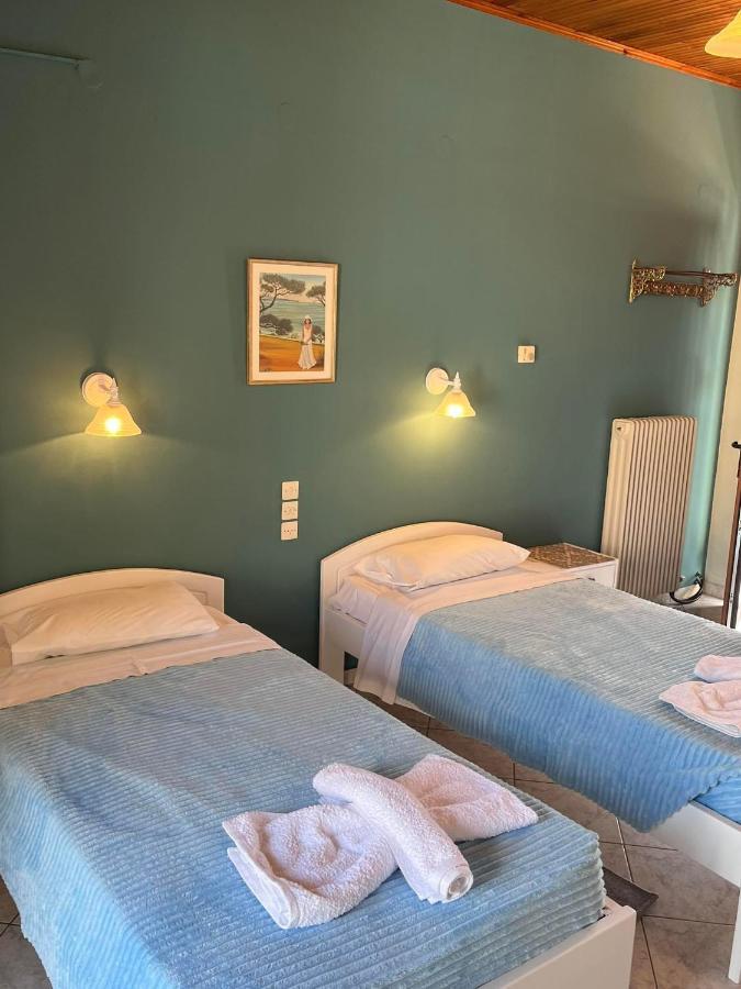 Roxani Studios-Apartments Petra  Bagian luar foto